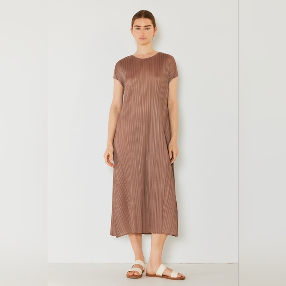 Marina West Swim Pleated Cap Sleeve A-Line Dress - Picture 4 of 6